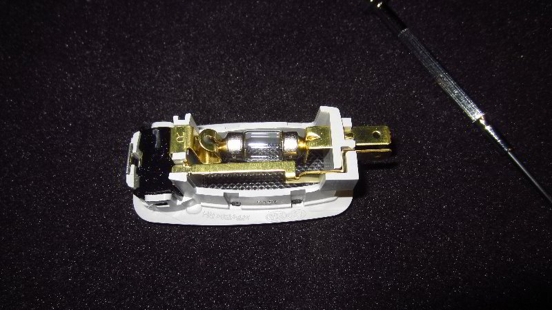 2014-2019-Kia-Soul-Vanity-Mirror-Light-Bulb-Replacement-Guide-012
