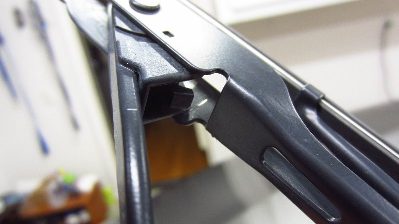 2014-2019-Kia-Soul-Windshield-Wiper-Blades-Replacement-Guide-004