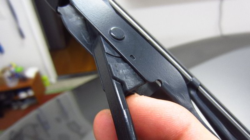 2014-2019-Kia-Soul-Windshield-Wiper-Blades-Replacement-Guide-005