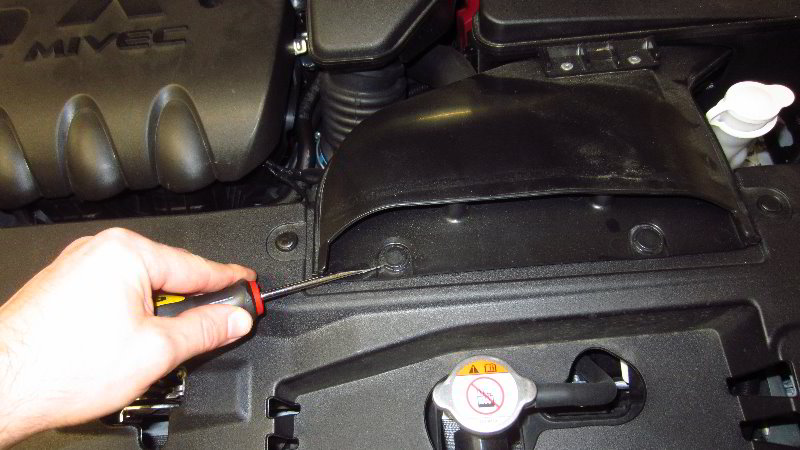 2014-2021-Mitsubishi-Outlander-12V-Automotive-Battery-Replacement-Guide-003