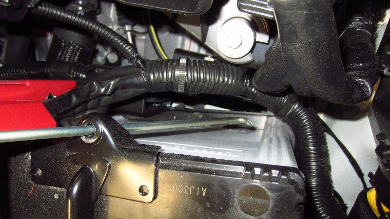 2014-2021-Mitsubishi-Outlander-12V-Automotive-Battery-Replacement-Guide-016