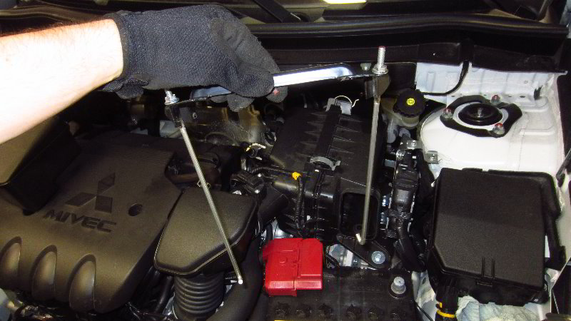 2014-2021-Mitsubishi-Outlander-12V-Automotive-Battery-Replacement-Guide-017