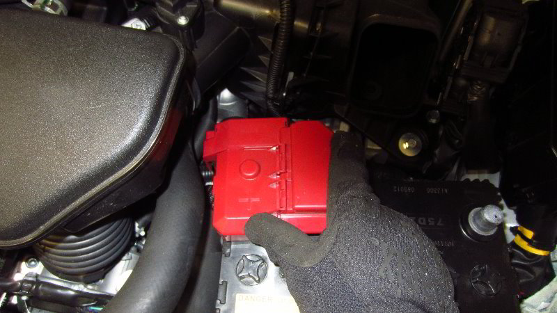 2014-2021-Mitsubishi-Outlander-12V-Automotive-Battery-Replacement-Guide-027