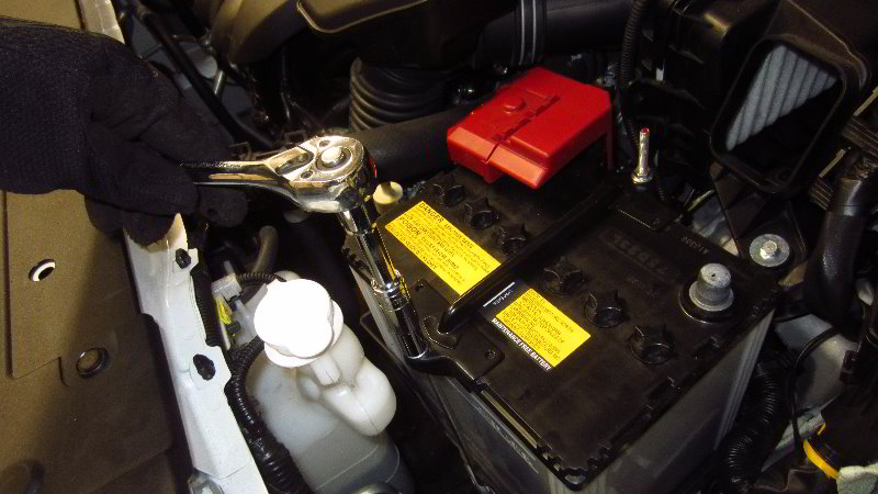 2014-2021-Mitsubishi-Outlander-12V-Automotive-Battery-Replacement-Guide-031