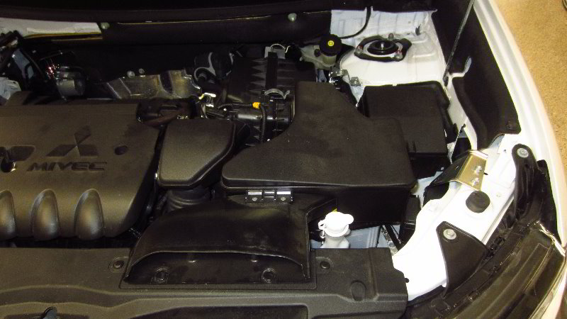 2014-2021-Mitsubishi-Outlander-12V-Automotive-Battery-Replacement-Guide-039