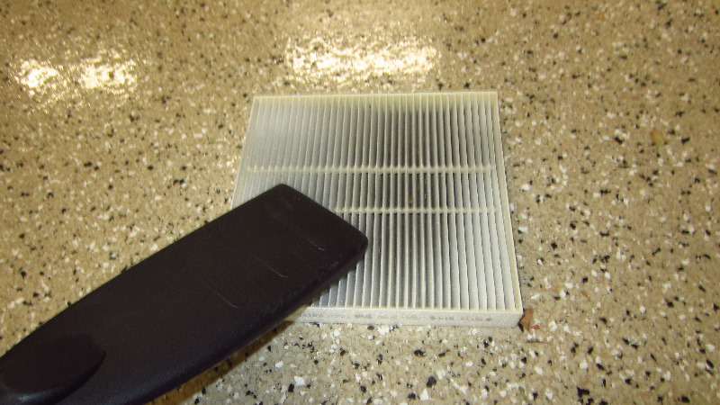 2014-2021-Mitsubishi-Outlander-Cabin-Air-Filter-Replacement-Guide-018