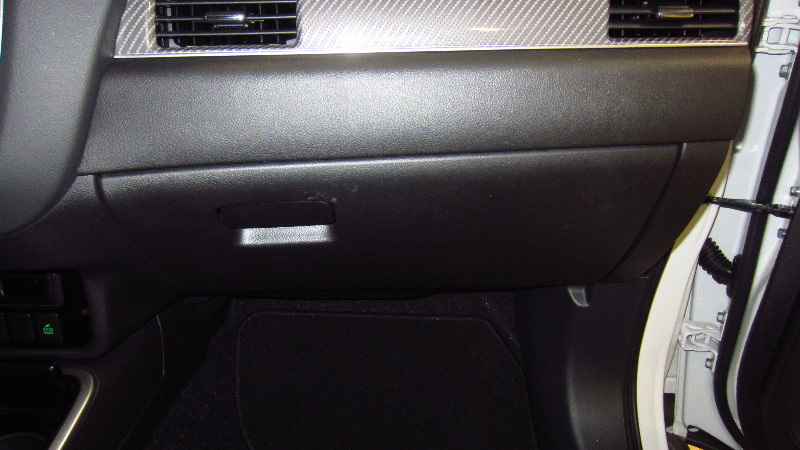 2014-2021-Mitsubishi-Outlander-Cabin-Air-Filter-Replacement-Guide-030