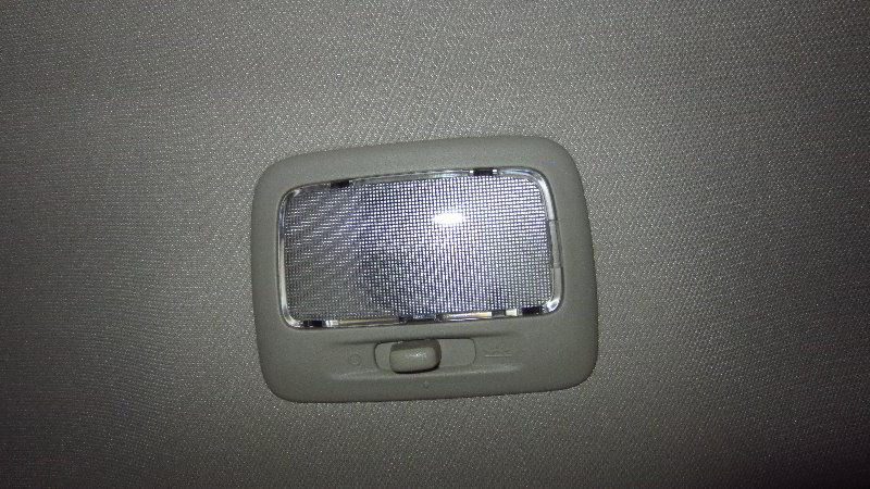 2014-2021-Mitsubishi-Outlander-Cargo-Area-Light-Bulb-Replacement-Guide-014