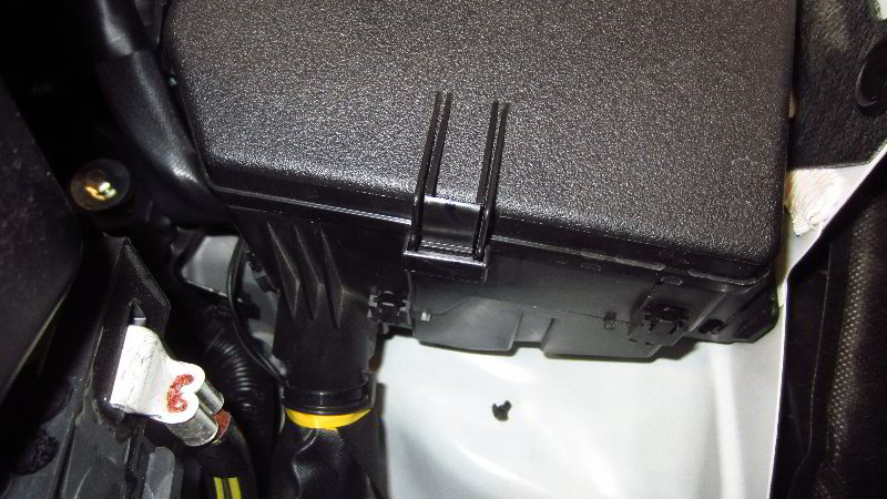 2014-2021-Mitsubishi-Outlander-Electrical-Fuse-Replacement-Guide-003