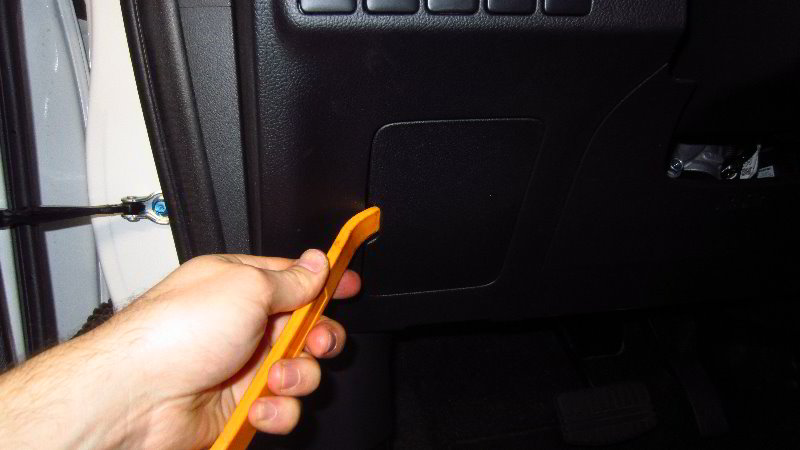 2014-2021-Mitsubishi-Outlander-Electrical-Fuse-Replacement-Guide-011