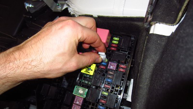 2014-2021-Mitsubishi-Outlander-Electrical-Fuse-Replacement-Guide-014