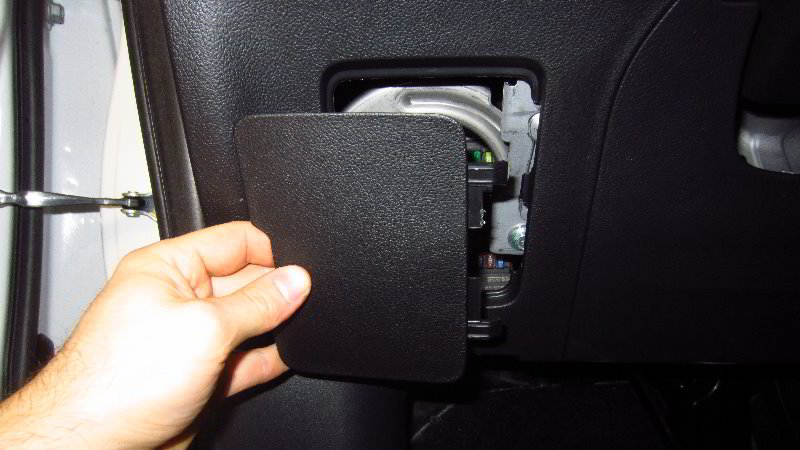 2014-2021-Mitsubishi-Outlander-Electrical-Fuse-Replacement-Guide-019