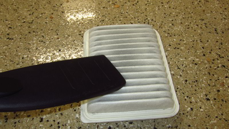 2014-2021-Mitsubishi-Outlander-Engine-Air-Filter-Replacement-Guide-010