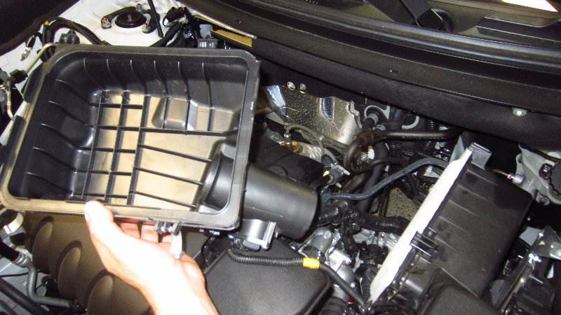 2014-2021-Mitsubishi-Outlander-Engine-Air-Filter-Replacement-Guide-016