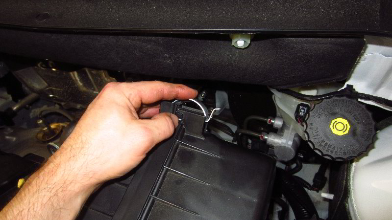 2014-2021-Mitsubishi-Outlander-Engine-Air-Filter-Replacement-Guide-020