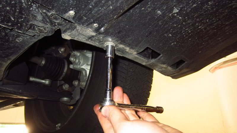 2014-2021-Mitsubishi-Outlander-Fog-Light-Bulbs-Replacement-Guide-007