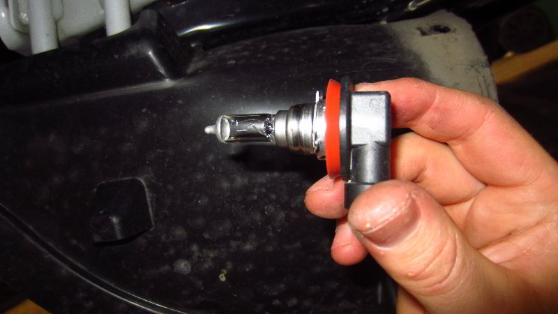 2014-2021-Mitsubishi-Outlander-Fog-Light-Bulbs-Replacement-Guide-014