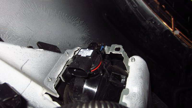 2014-2021-Mitsubishi-Outlander-Fog-Light-Bulbs-Replacement-Guide-016