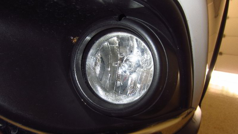 2014-2021-Mitsubishi-Outlander-Fog-Light-Bulbs-Replacement-Guide-024