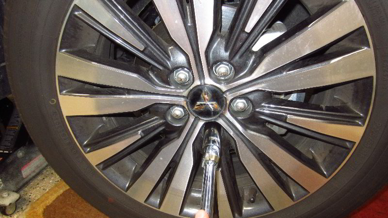 2014-2021-Mitsubishi-Outlander-Front-Brake-Pads-Replacement-Guide-004