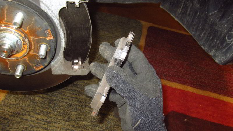 2014-2021-Mitsubishi-Outlander-Front-Brake-Pads-Replacement-Guide-015