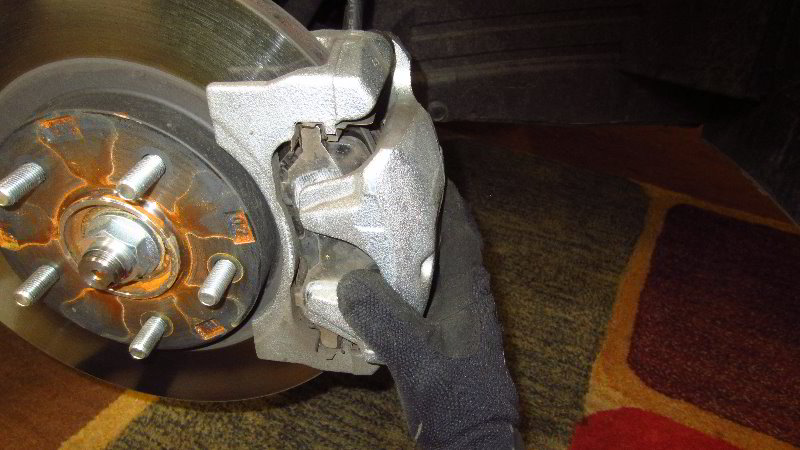 2014-2021-Mitsubishi-Outlander-Front-Brake-Pads-Replacement-Guide-026