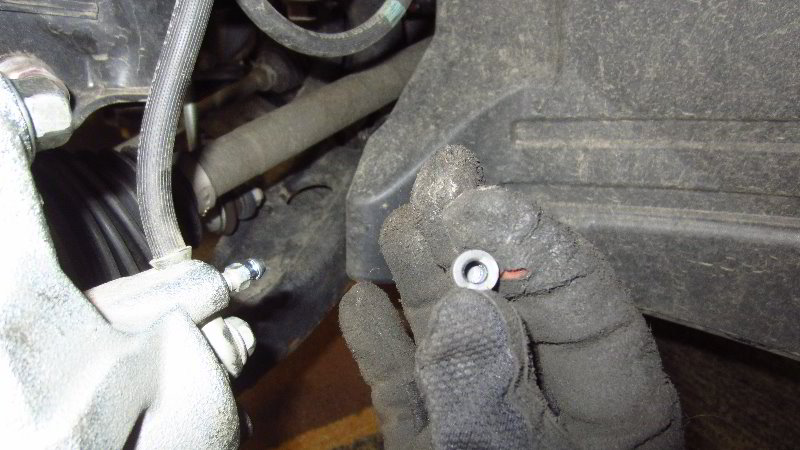 2014-2021-Mitsubishi-Outlander-Front-Brake-Pads-Replacement-Guide-032