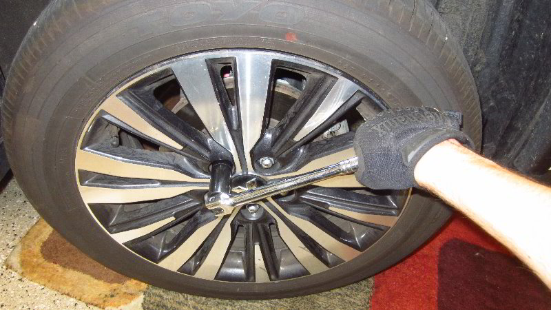 2014-2021-Mitsubishi-Outlander-Front-Brake-Pads-Replacement-Guide-038