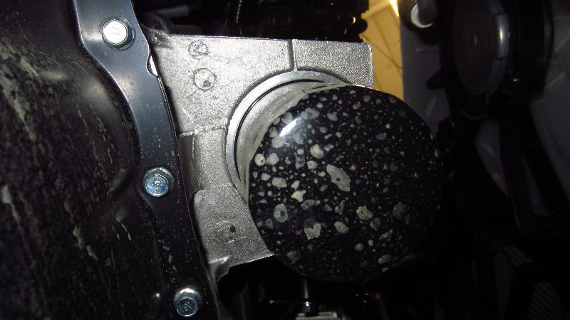 2014-2021-Mitsubishi-Outlander-Engine-Oil-Change-Filter-Replacement-Guide-013