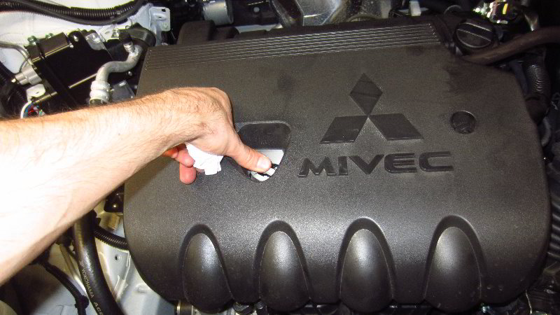 2014-2021-Mitsubishi-Outlander-Engine-Oil-Change-Filter-Replacement-Guide-026