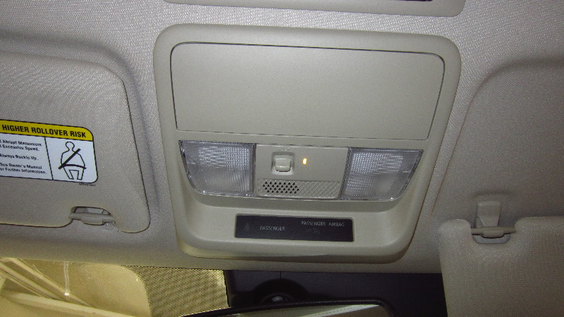 2014-2021-Mitsubishi-Outlander-Map-Light-Bulbs-Replacement-Guide-001
