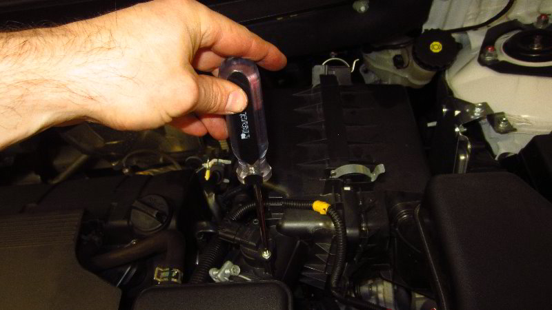 2014-2021-Mitsubishi-Outlander-MAF-Sensor-Replacement-Guide-005