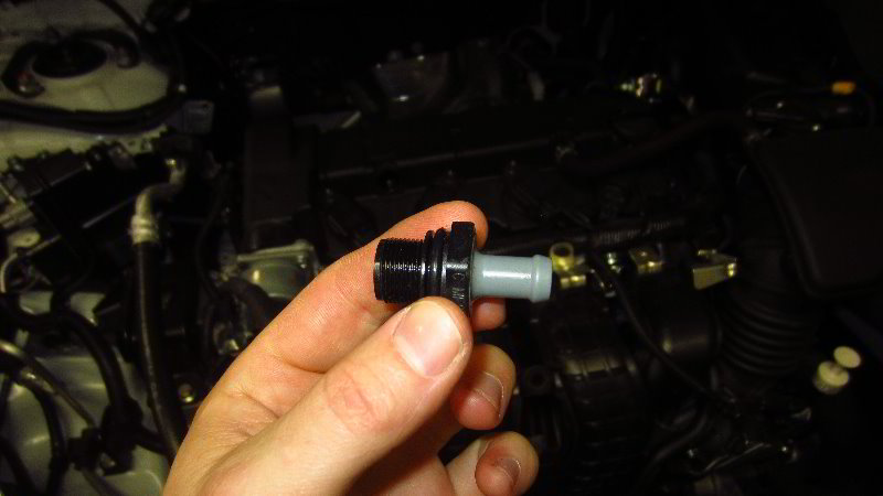 2014-2021-Mitsubishi-Outlander-PCV-Valve-Replacement-Guide-017
