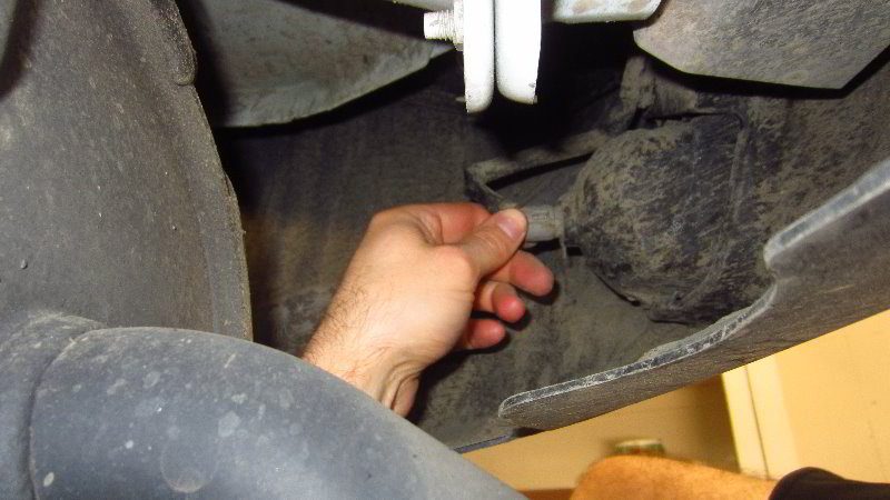 2014-2021-Mitsubishi-Outlander-Reverse-Light-Bulbs-Replacement-Guide-013