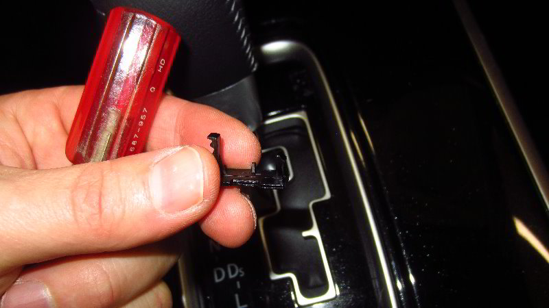 2014-2021-Mitsubishi-Outlander-Shift-Lock-Release-Guide-004
