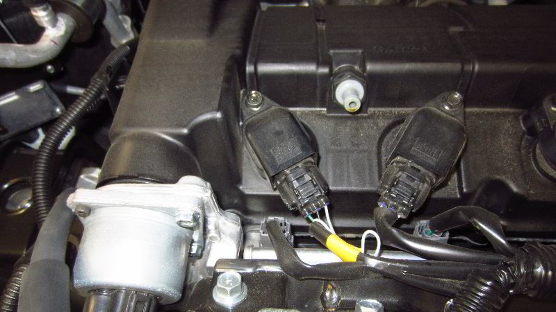 2014-2021-Mitsubishi-Outlander-Spark-Plugs-Replacement-Guide-011