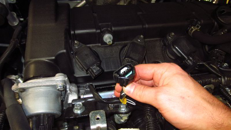 2014-2021-Mitsubishi-Outlander-Spark-Plugs-Replacement-Guide-013