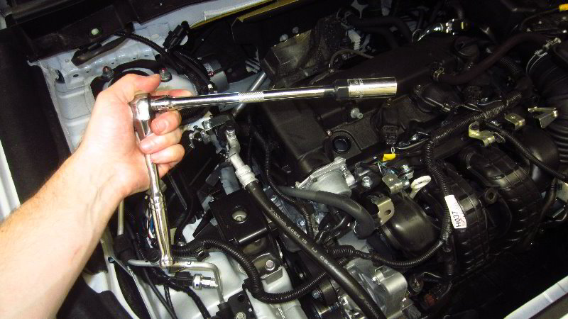 2014-2021-Mitsubishi-Outlander-Spark-Plugs-Replacement-Guide-018