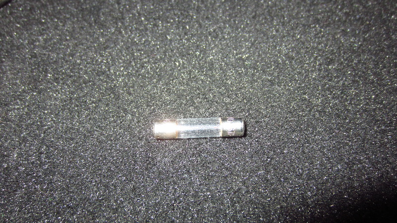 2014-2021-Mitsubishi-Outlander-Vanity-Mirror-Light-Bulb-Replacement-Guide-011