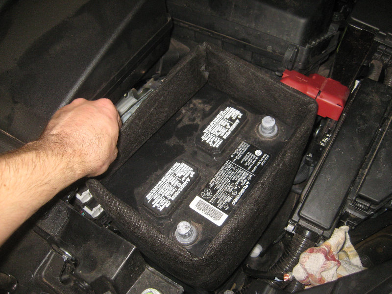 2015-2018-Nissan-Murano-12V-Automotive-Battery-Replacement-Guide-024