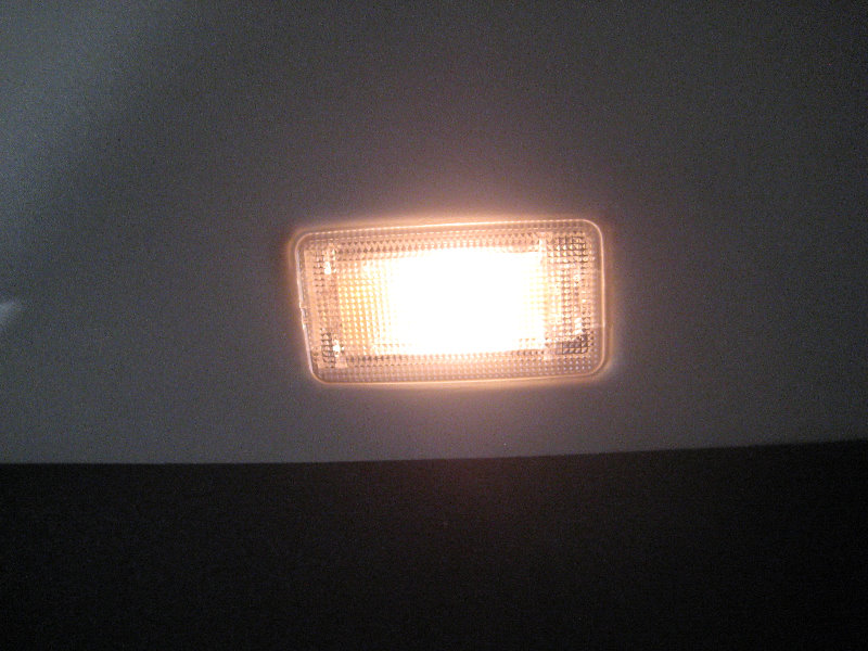 2015-2018-Nissan-Murano-Cargo-Area-Light-Bulb-Replacement-Guide-015