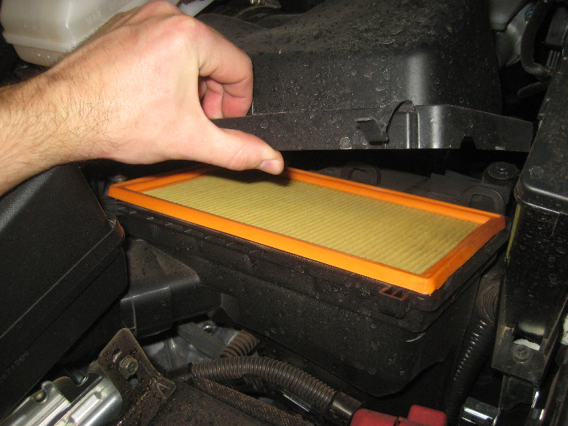 2015-2018-Nissan-Murano-Engine-Air-Filter-Replacement-Guide-006
