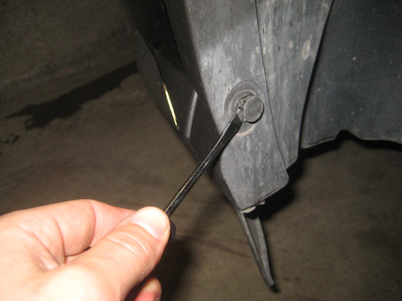 2015-2018-Nissan-Murano-Fog-Light-Bulbs-Replacement-Guide-004