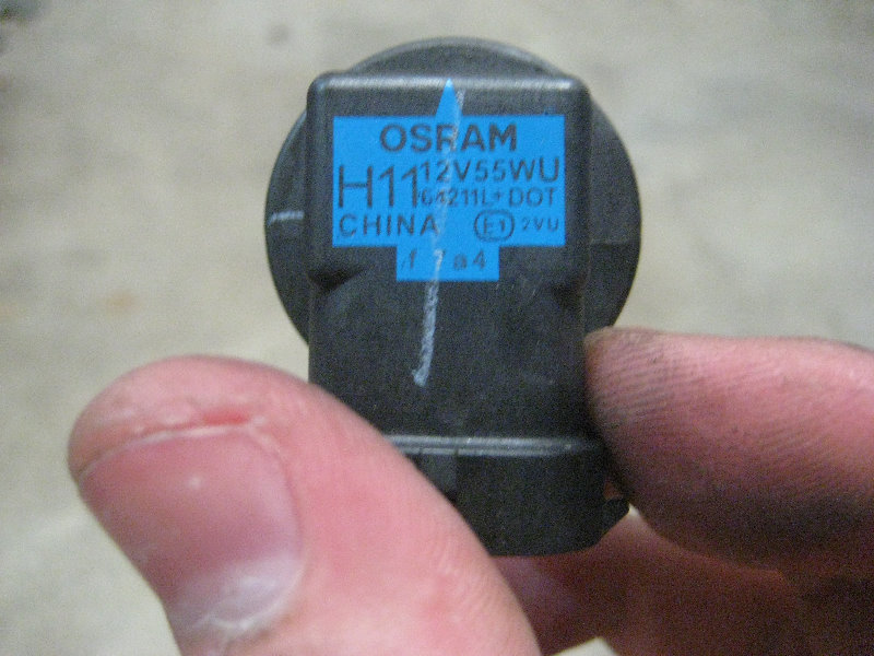 2015-2018-Nissan-Murano-Fog-Light-Bulbs-Replacement-Guide-016