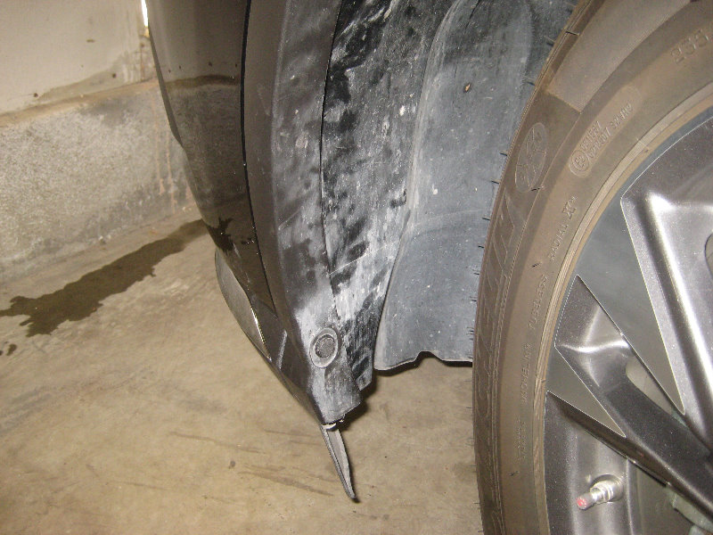 2015-2018-Nissan-Murano-Fog-Light-Bulbs-Replacement-Guide-026