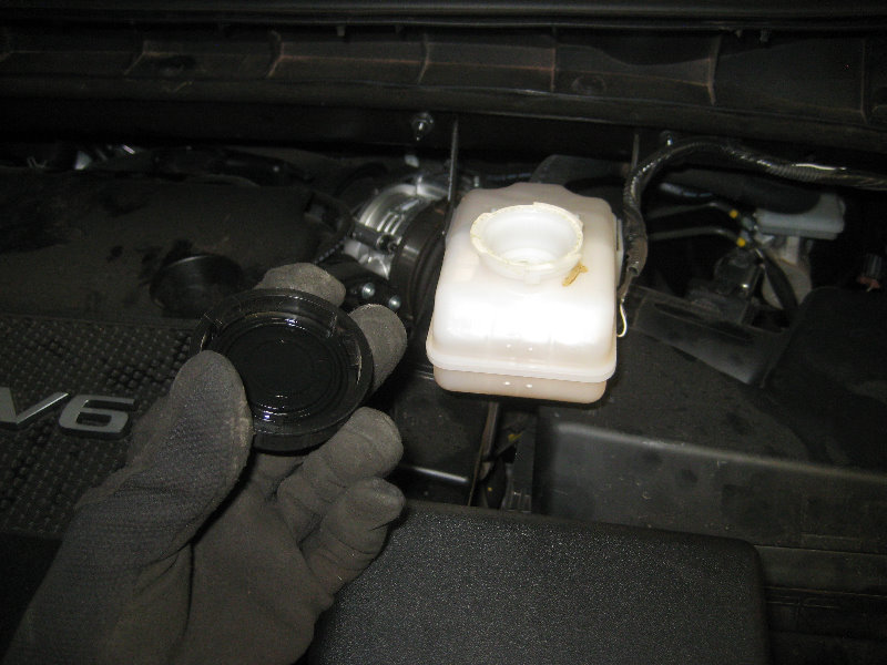 2015-2018-Nissan-Murano-Front-Brake-Pads-Replacement-Guide-019