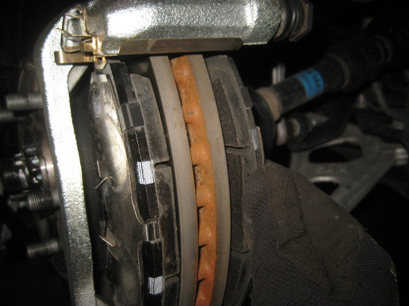 2015-2018-Nissan-Murano-Front-Brake-Pads-Replacement-Guide-027