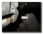 2015-2018-Nissan-Murano-Front-Brake-Pads-Replacement-Guide-010