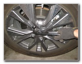 2015-2018-Nissan-Murano-Front-Brake-Pads-Replacement-Guide-041