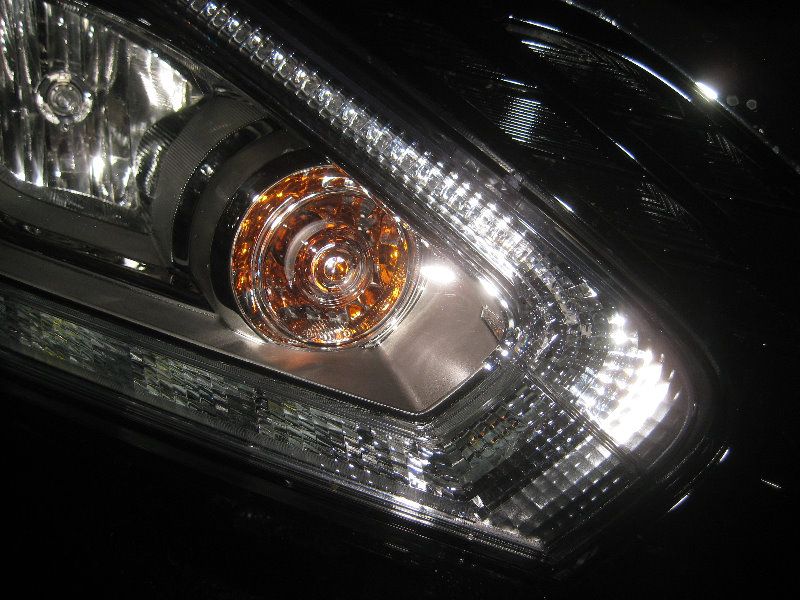 2015-2018-Nissan-Murano-Headlight-Bulbs-Replacement-Guide-027